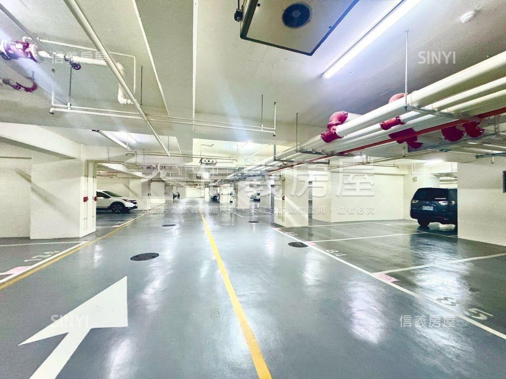 水岸花園收租２房平車房屋室內格局與周邊環境