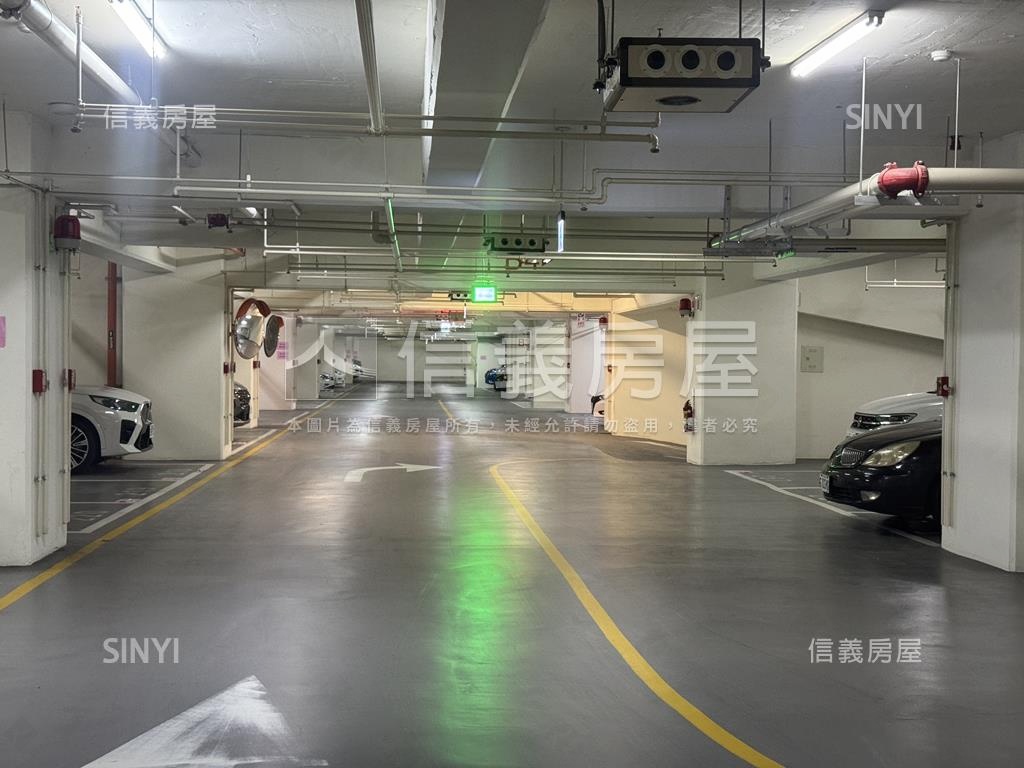 都會公園景觀大２房＆平車房屋室內格局與周邊環境