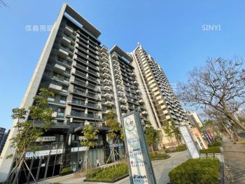 青埔Ａ１９捷運站泰極店面