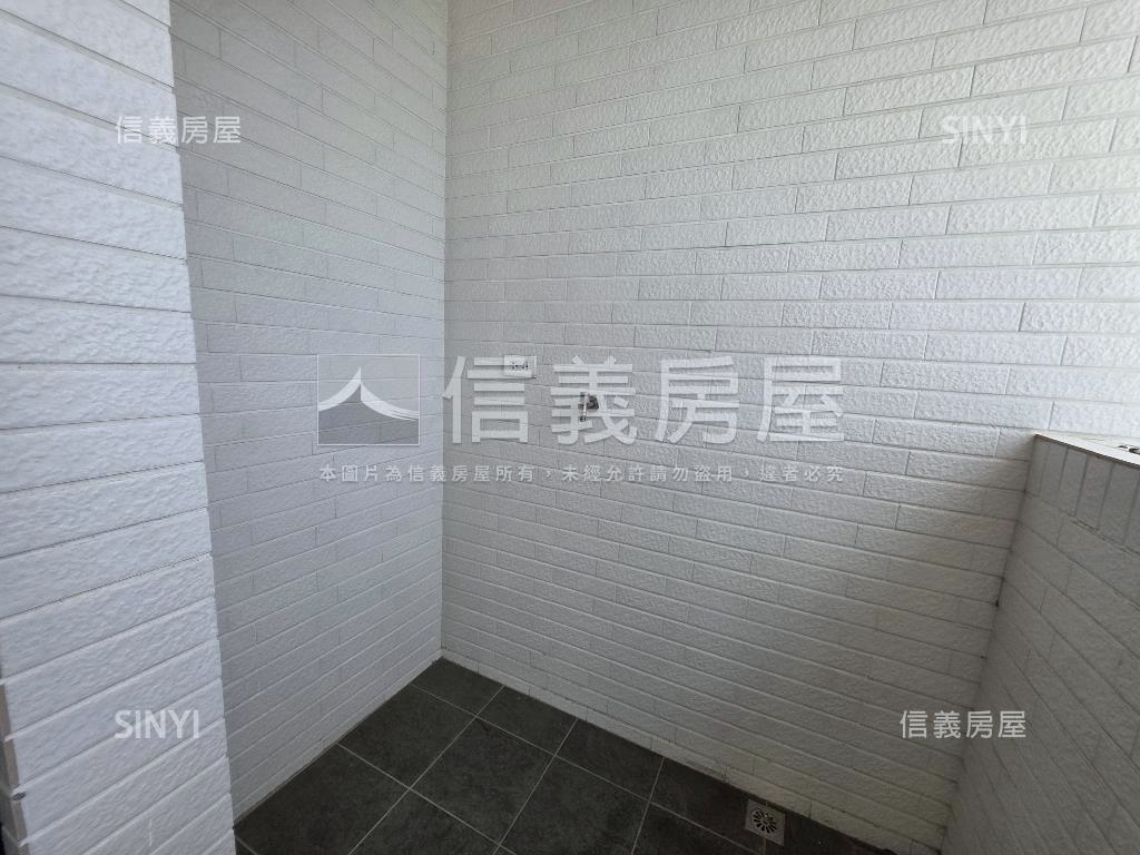 大展鴻圖三房平車房屋室內格局與周邊環境