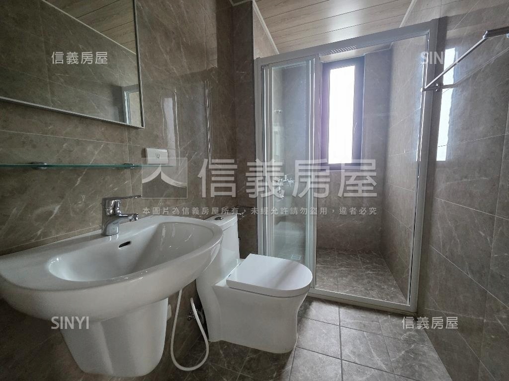 大展鴻圖三房平車房屋室內格局與周邊環境