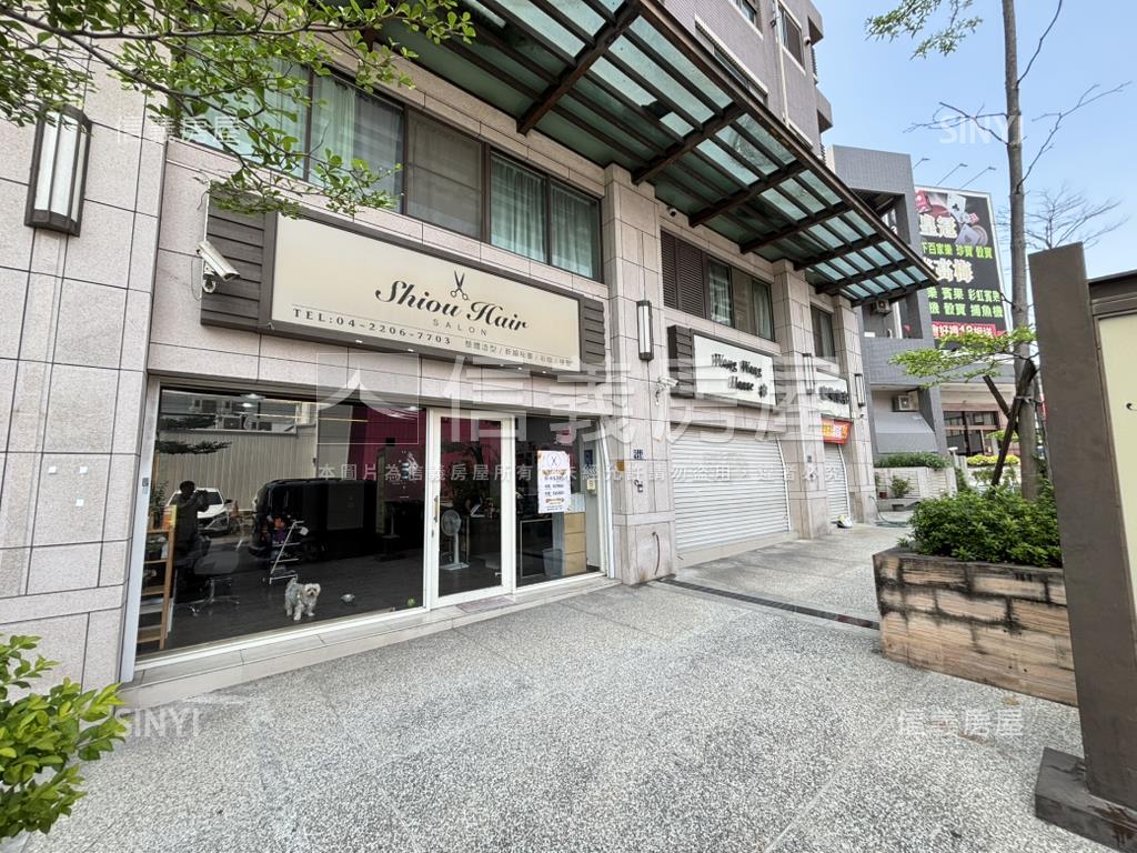 面寬約６米３店面房屋室內格局與周邊環境