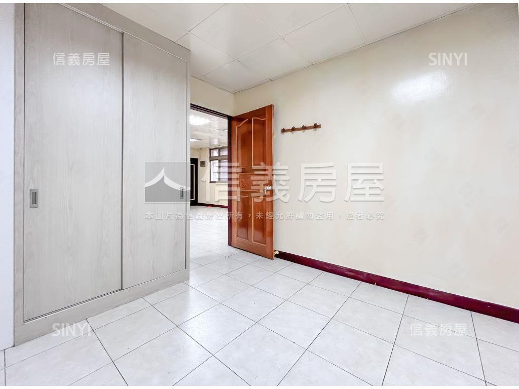 汐萬前段低總價二樓公寓房屋室內格局與周邊環境