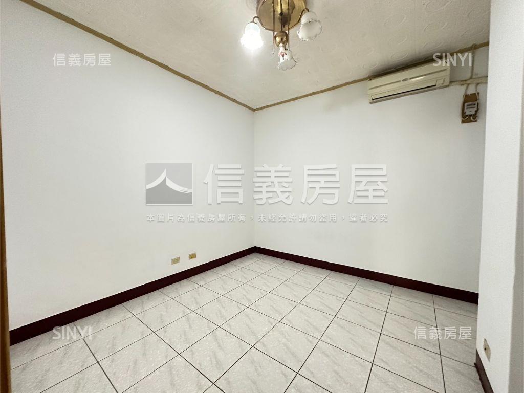 中興北街電梯四樓房屋室內格局與周邊環境