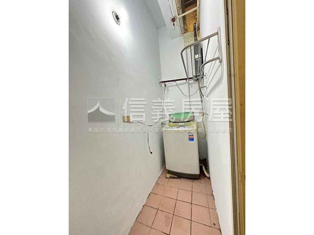 中興北街電梯四樓房屋室內格局與周邊環境