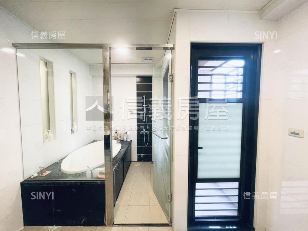 ＬＭ邊間大地坪臨學校透天房屋室內格局與周邊環境