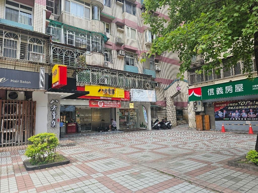 美堤花園中庭黃金店面房屋室內格局與周邊環境
