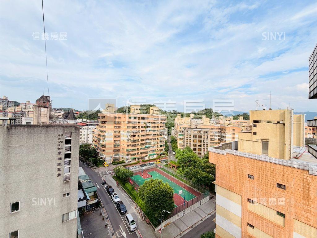 葫洲捷運－學區電梯四房房屋室內格局與周邊環境