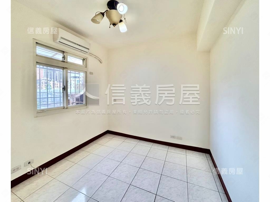 明淨敞亮●康寧郡三房車位房屋室內格局與周邊環境