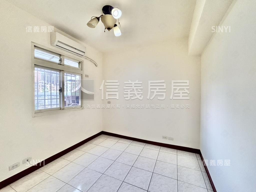 明淨敞亮●康寧郡三房車位房屋室內格局與周邊環境