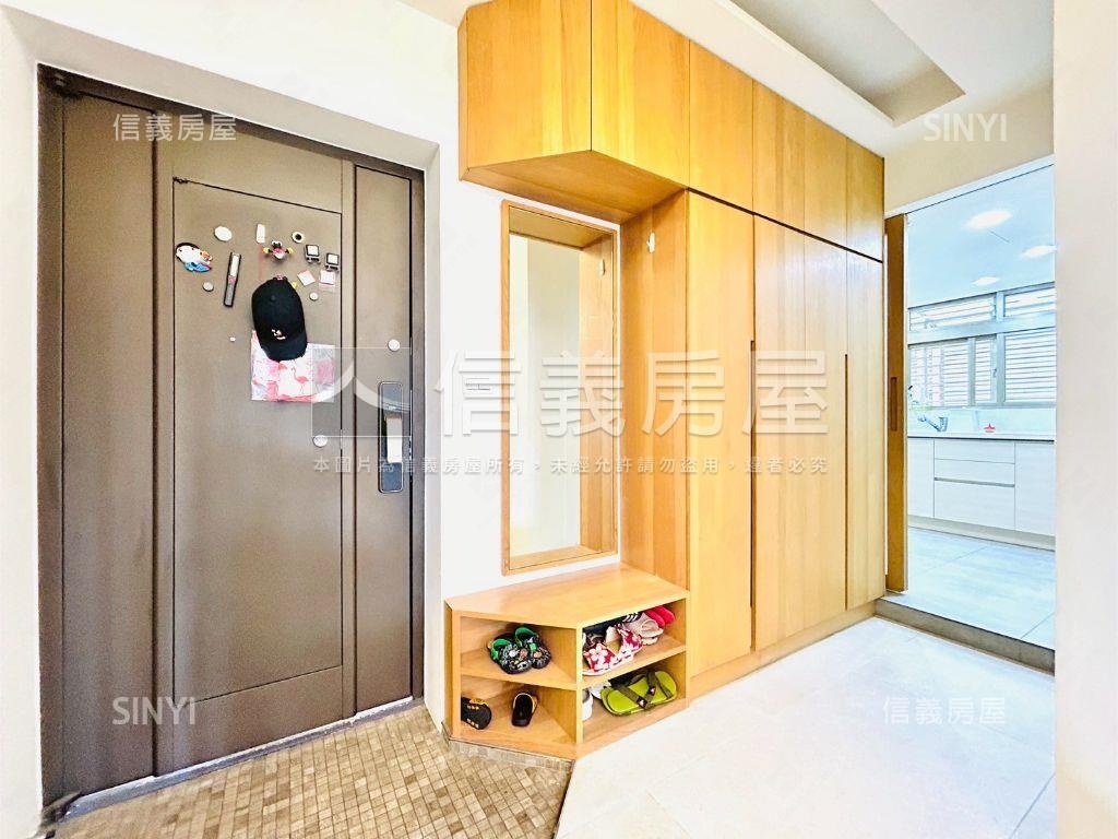 弘爺大樓☆質感四房車位房屋室內格局與周邊環境