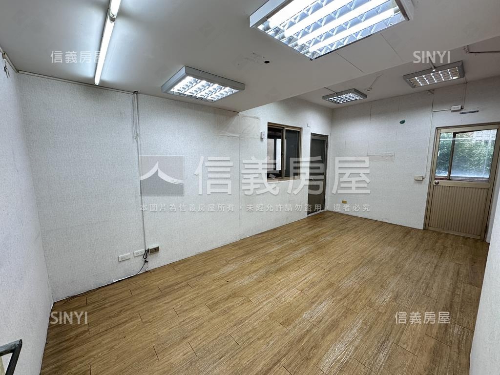 統領御邸三房車位房屋室內格局與周邊環境