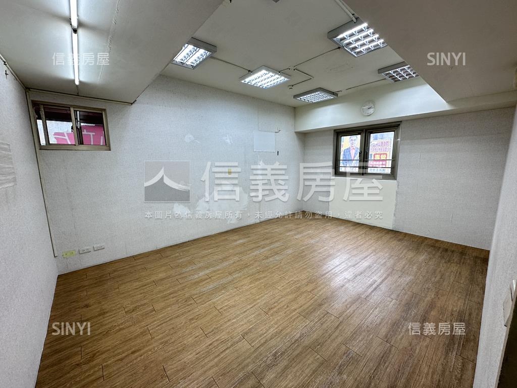 統領御邸三房車位房屋室內格局與周邊環境