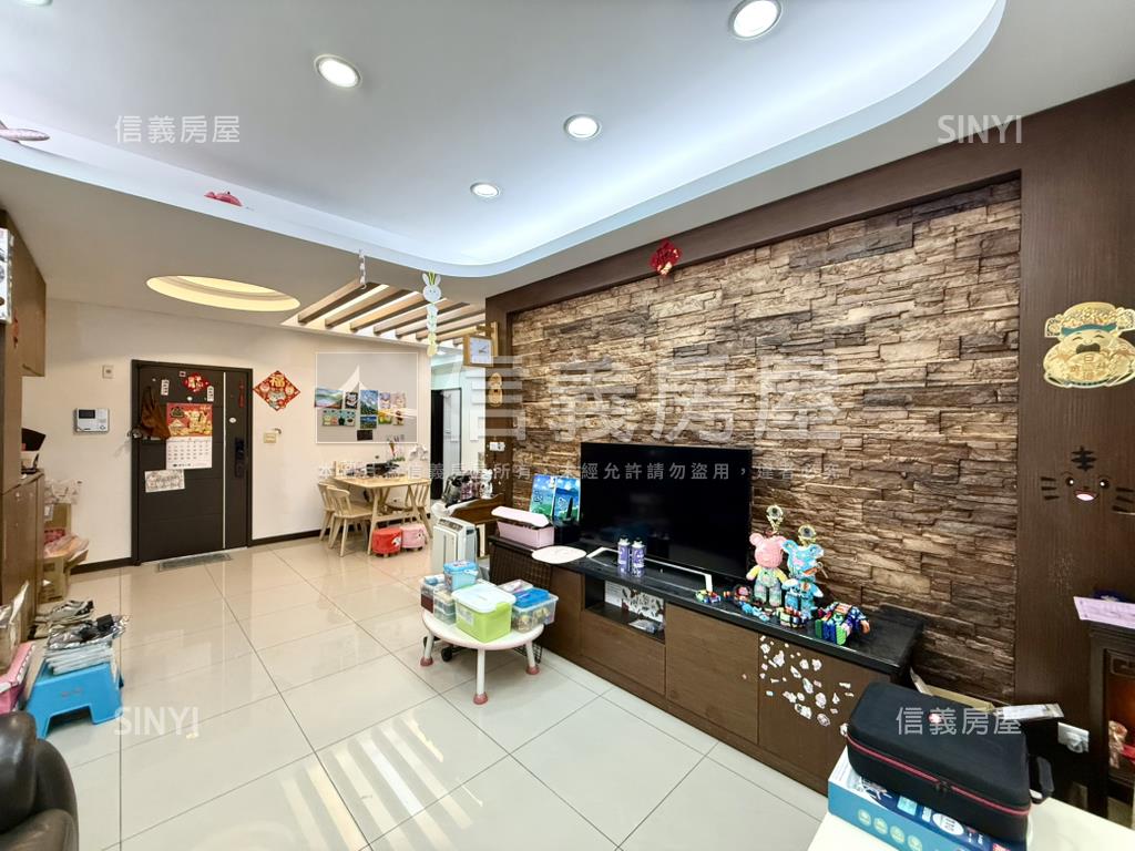 高鐵區原美館溫馨美三房房屋室內格局與周邊環境