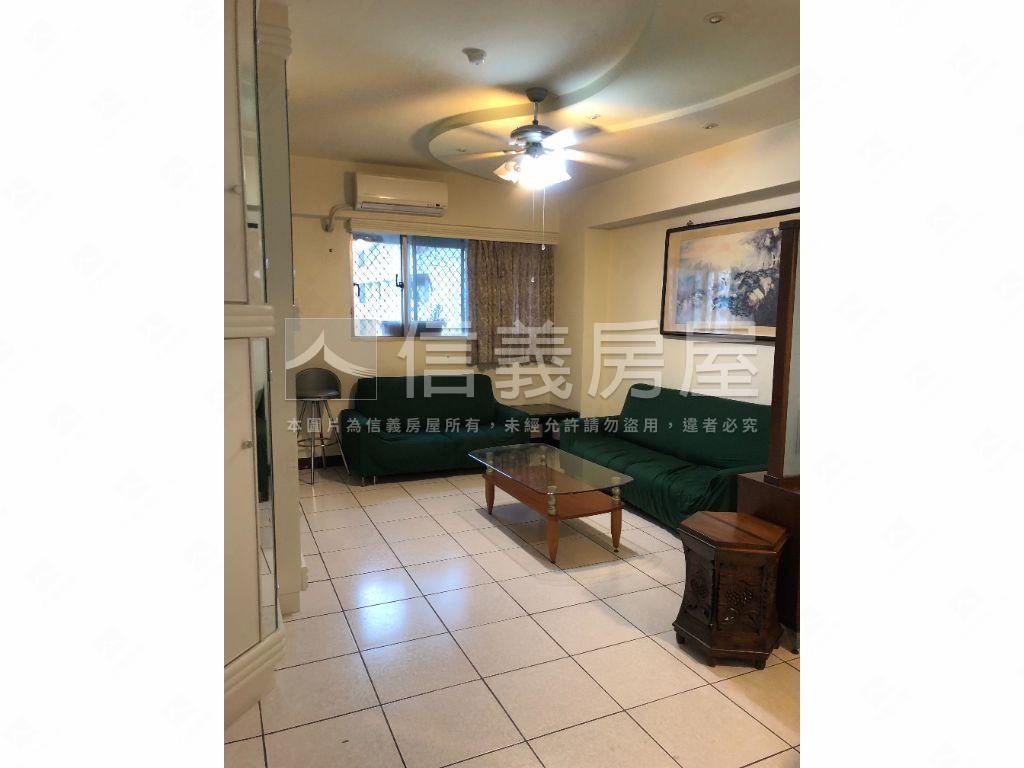 信義獨賣西區電梯華廈房屋室內格局與周邊環境