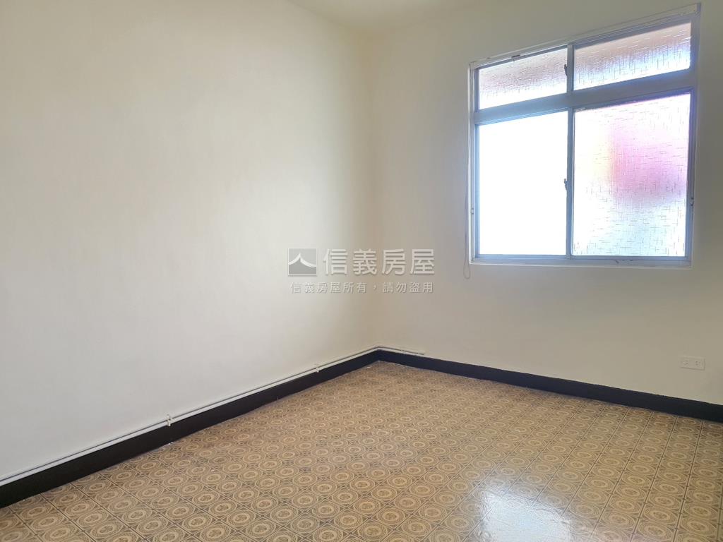 區公所採光明亮三樓美屋房屋室內格局與周邊環境