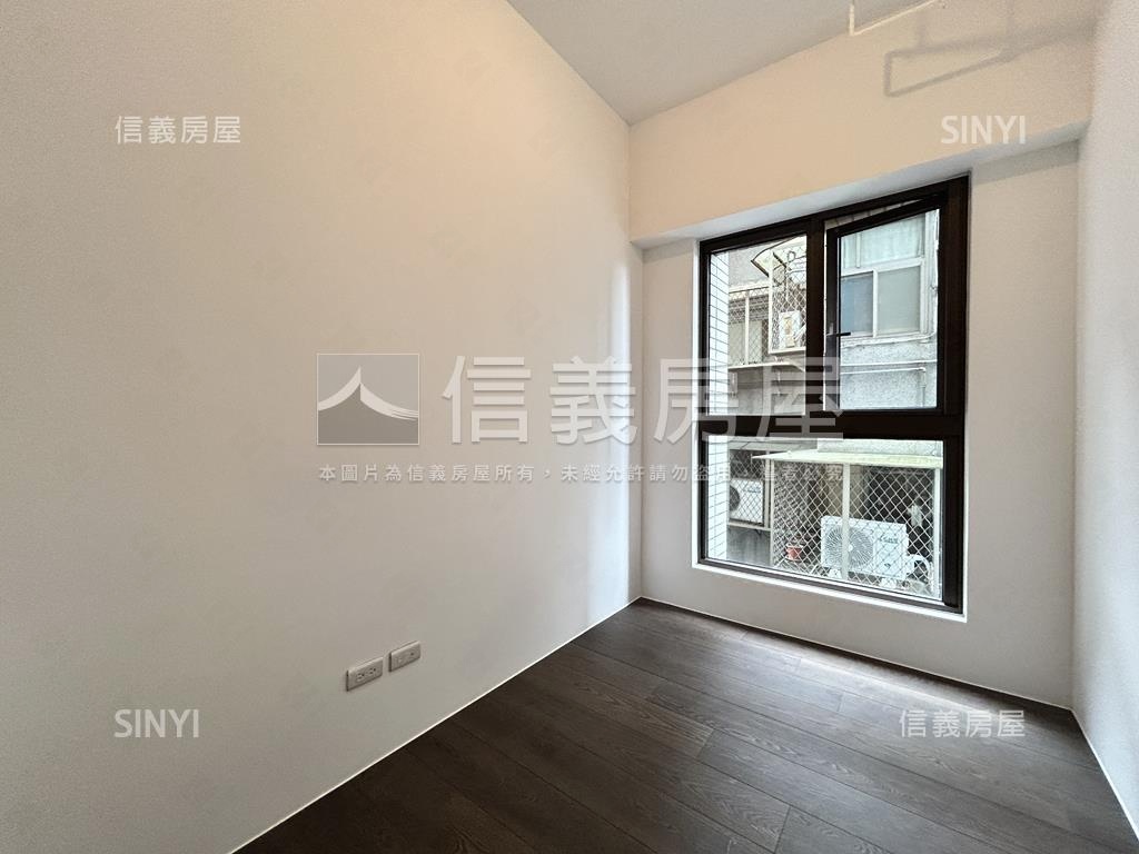 敦北小巨蛋後棟安靜二房房屋室內格局與周邊環境