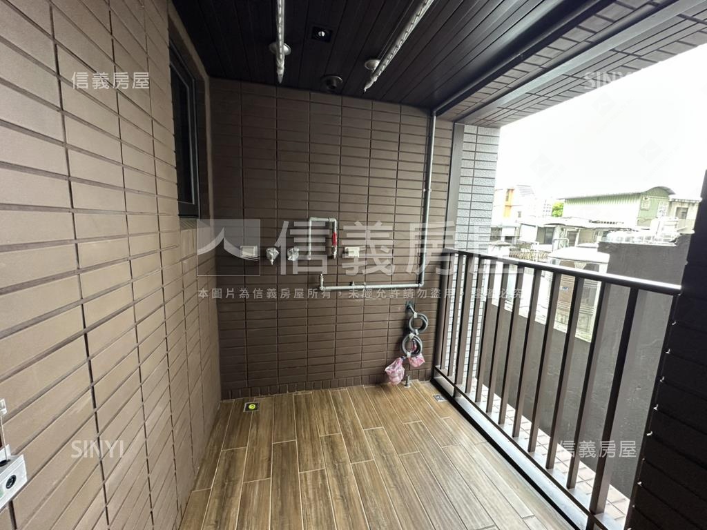 敦北小巨蛋後棟安靜二房房屋室內格局與周邊環境