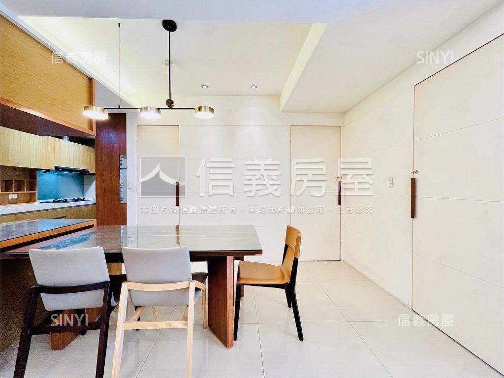 林鼎跨界．三房平面車位房屋室內格局與周邊環境