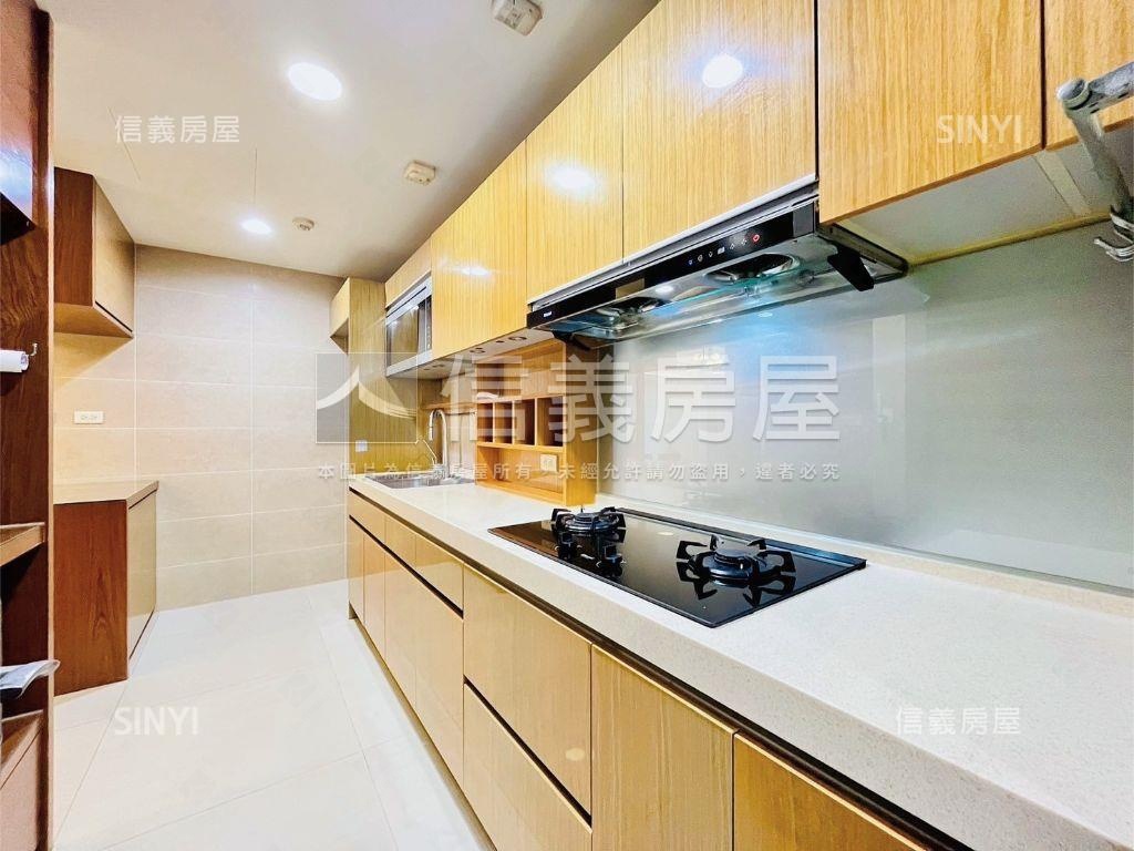林鼎跨界．三房平面車位房屋室內格局與周邊環境