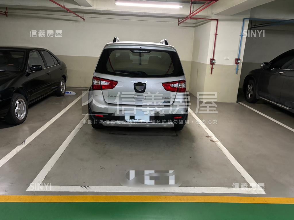 稀有領海溫馨大２房車位房屋室內格局與周邊環境