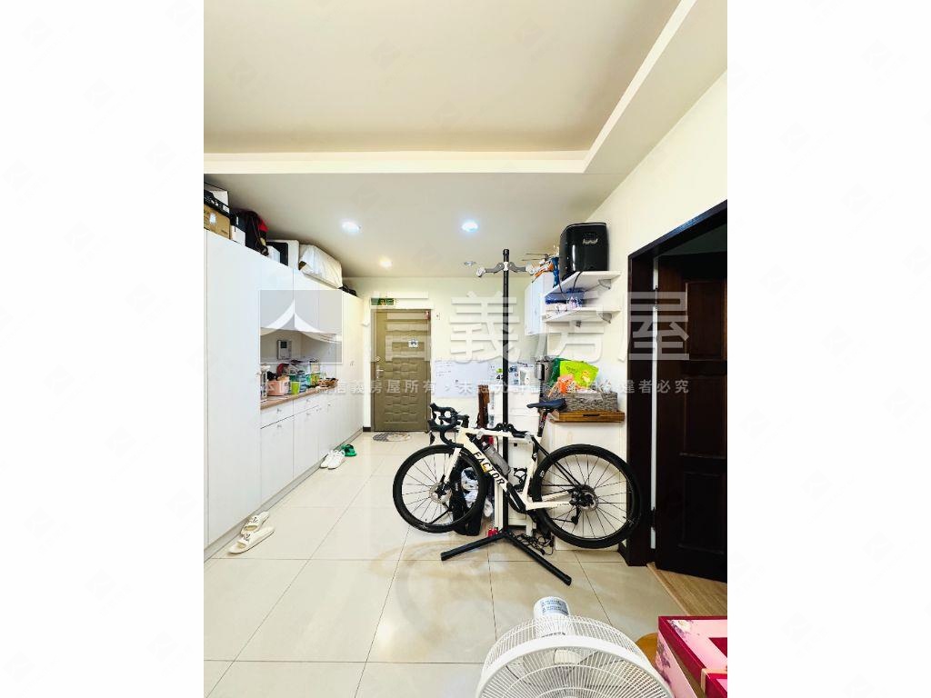 ＳＳＳ活力城低總輕鬆購屋房屋室內格局與周邊環境