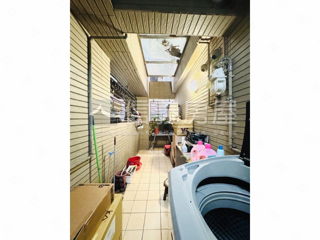 ＳＳＳ活力城低總輕鬆購屋房屋室內格局與周邊環境