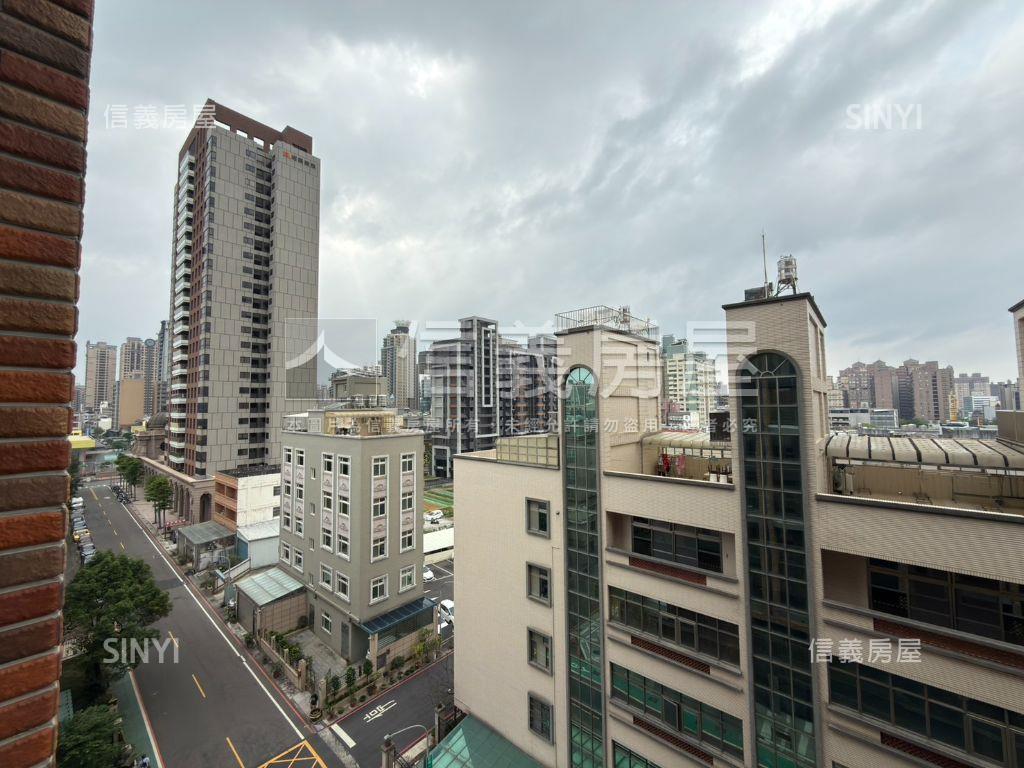 昭揚天籟兩房車位房屋室內格局與周邊環境