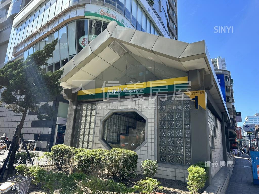 大坪林ＯＮＥ高樓兩房車位房屋室內格局與周邊環境