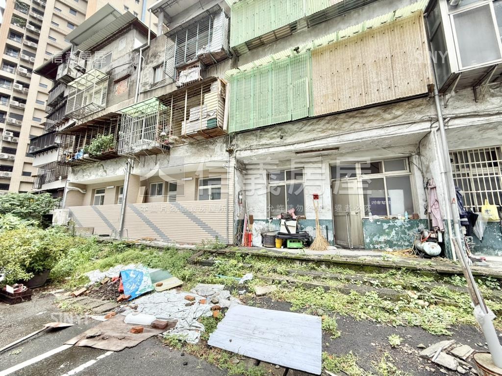 亞東捷運小資一樓停車方便房屋室內格局與周邊環境