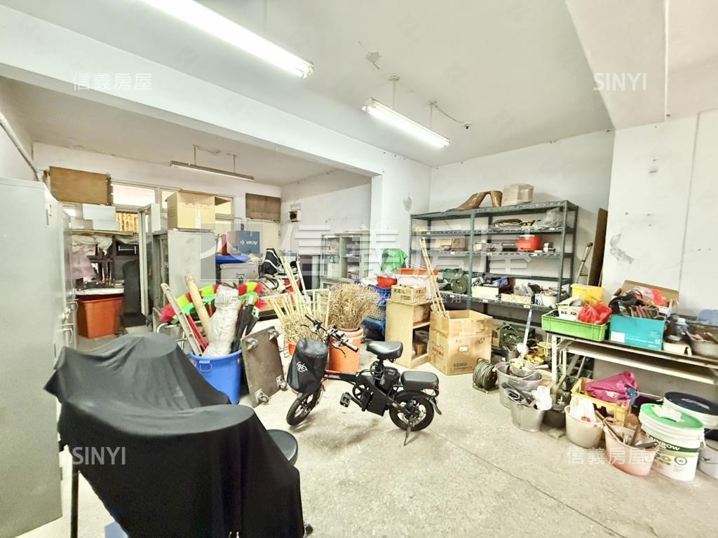 亞東捷運小資一樓停車方便房屋室內格局與周邊環境