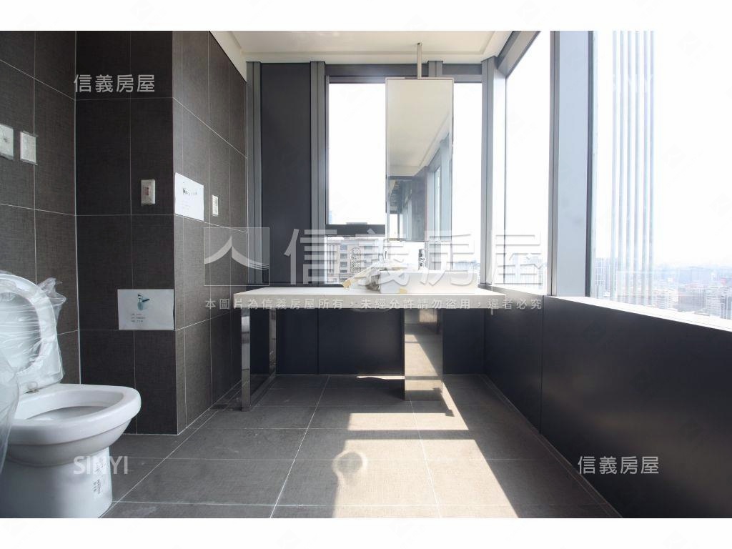 謙岳‧撥雲見日樓中樓房屋室內格局與周邊環境