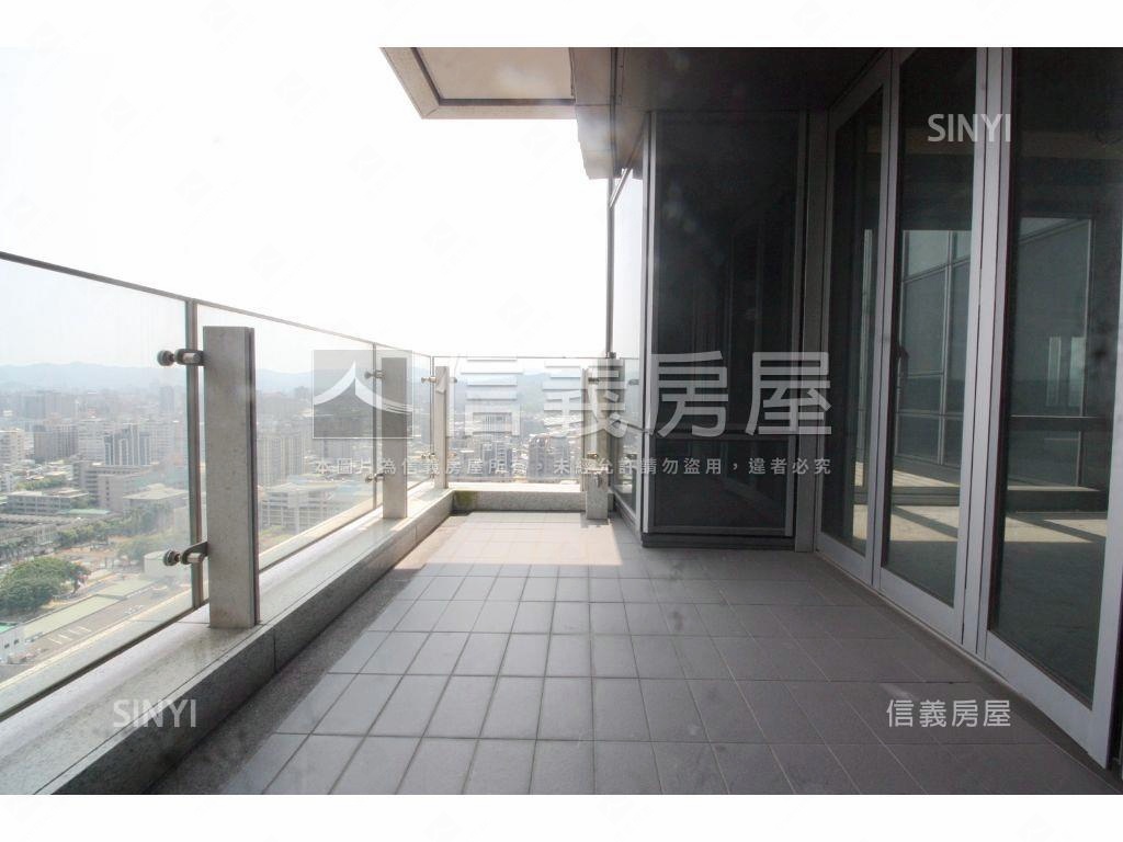 謙岳‧撥雲見日樓中樓房屋室內格局與周邊環境