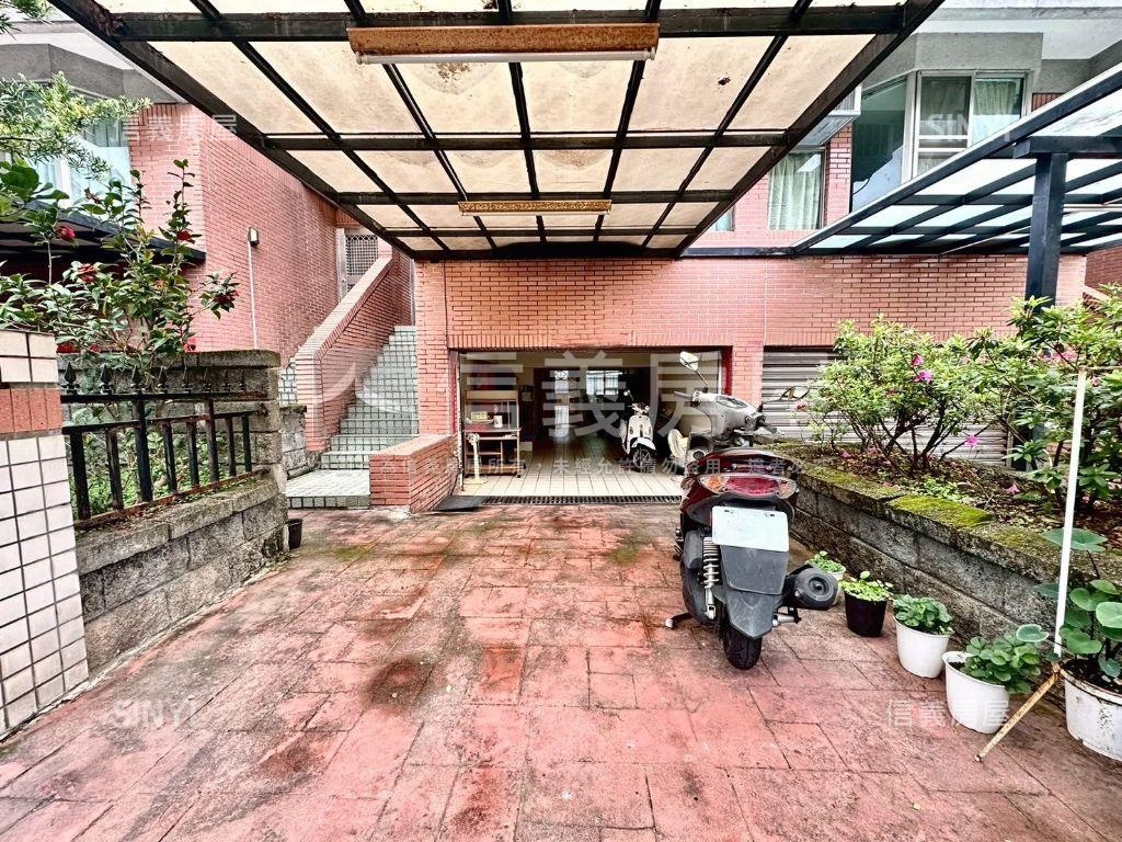 桐林國小旁前後臨路別墅房屋室內格局與周邊環境