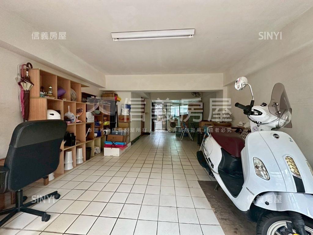桐林國小旁前後臨路別墅房屋室內格局與周邊環境