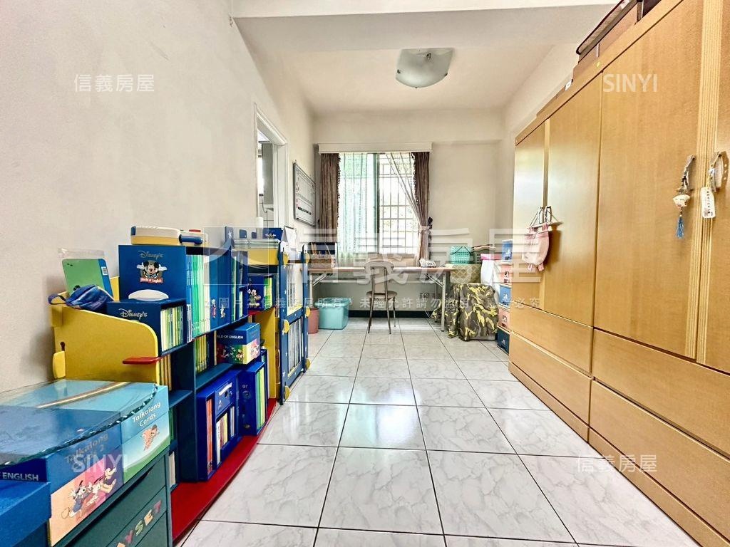 桐林國小旁前後臨路別墅房屋室內格局與周邊環境