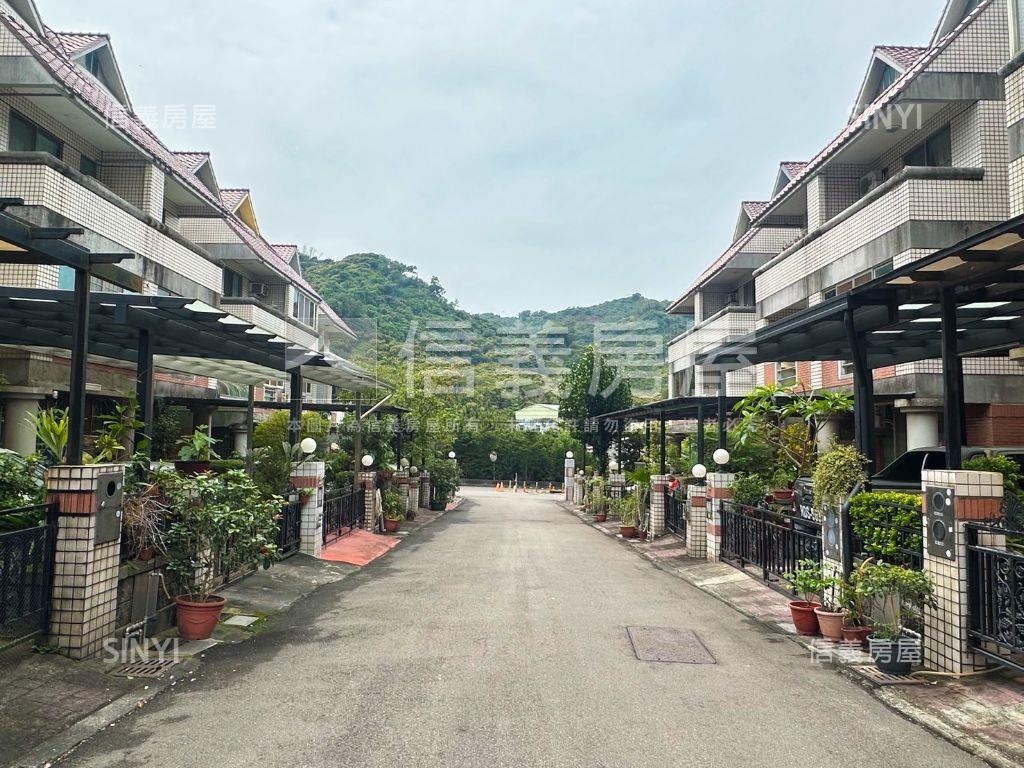 桐林國小旁前後臨路別墅房屋室內格局與周邊環境