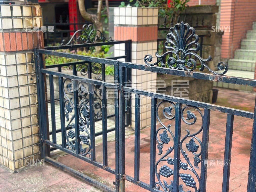 桐林國小旁前後臨路別墅房屋室內格局與周邊環境