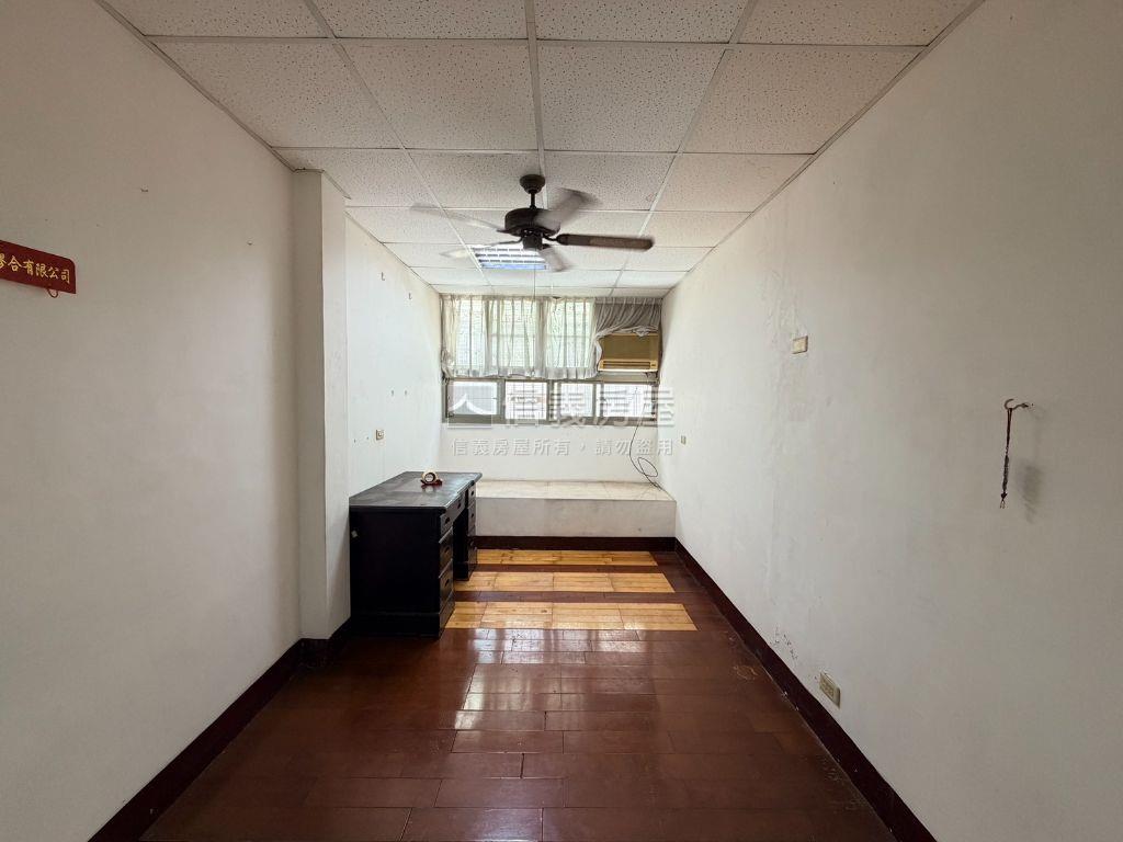 科工館陽明商圈有車庫透天房屋室內格局與周邊環境