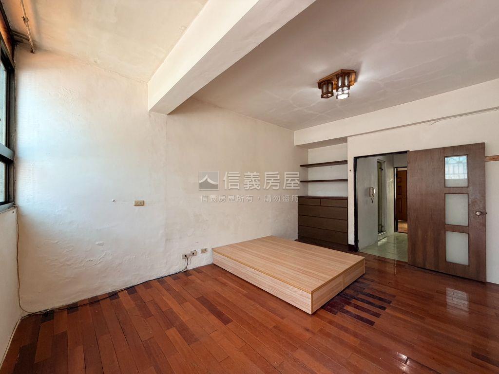 科工館陽明商圈有車庫透天房屋室內格局與周邊環境