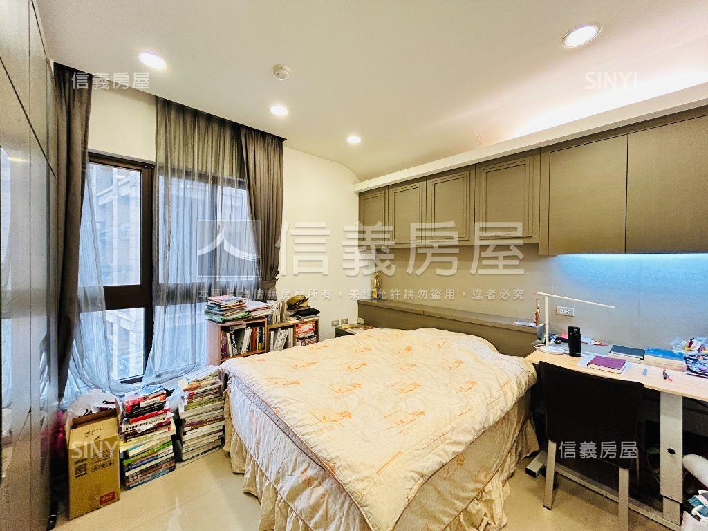 稀有築城經典舒適大空間房屋室內格局與周邊環境