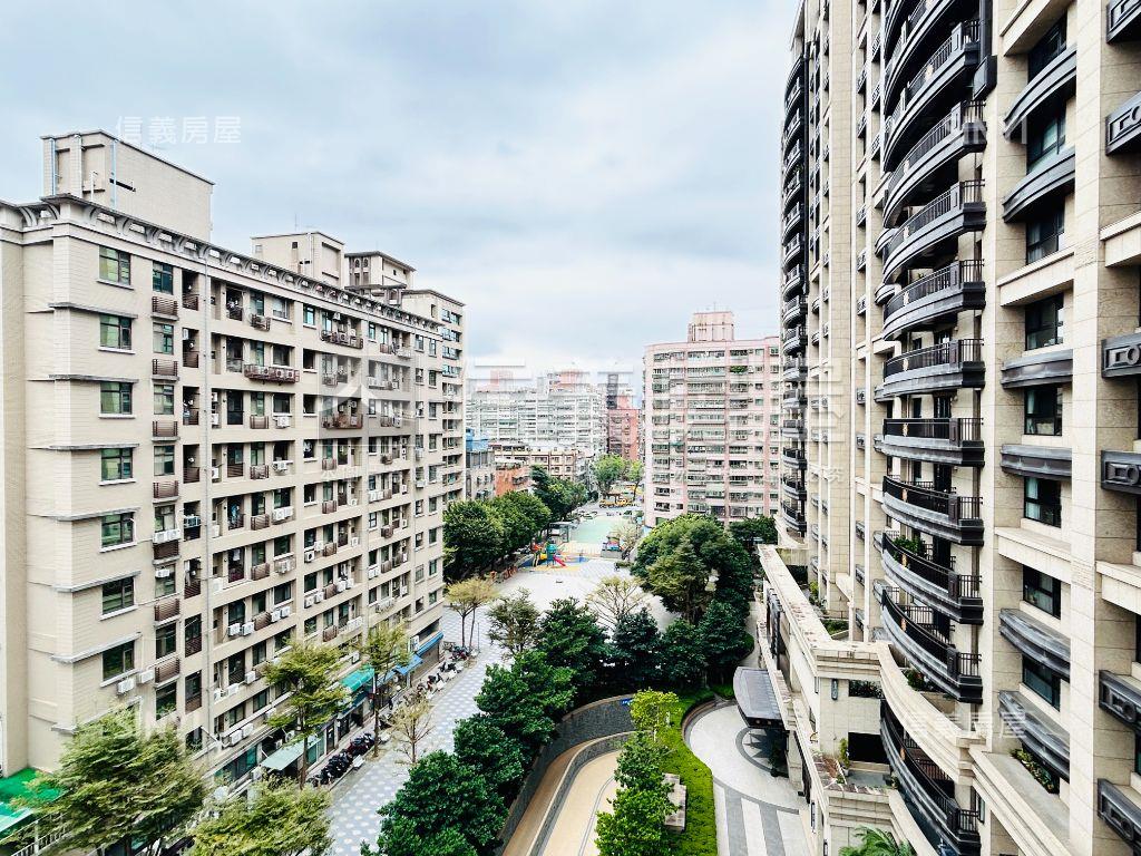 稀有築城經典舒適大空間房屋室內格局與周邊環境