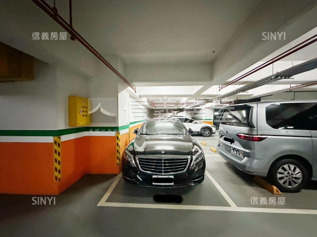 稀有築城經典舒適大空間房屋室內格局與周邊環境