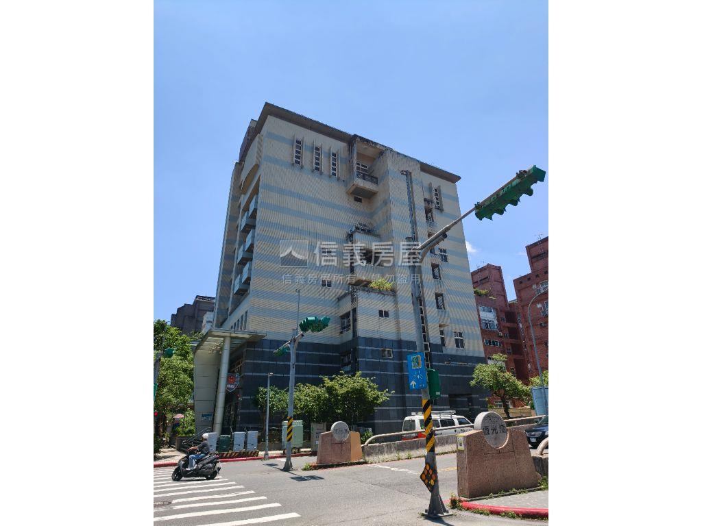 木新河濱稀有好屋房屋室內格局與周邊環境