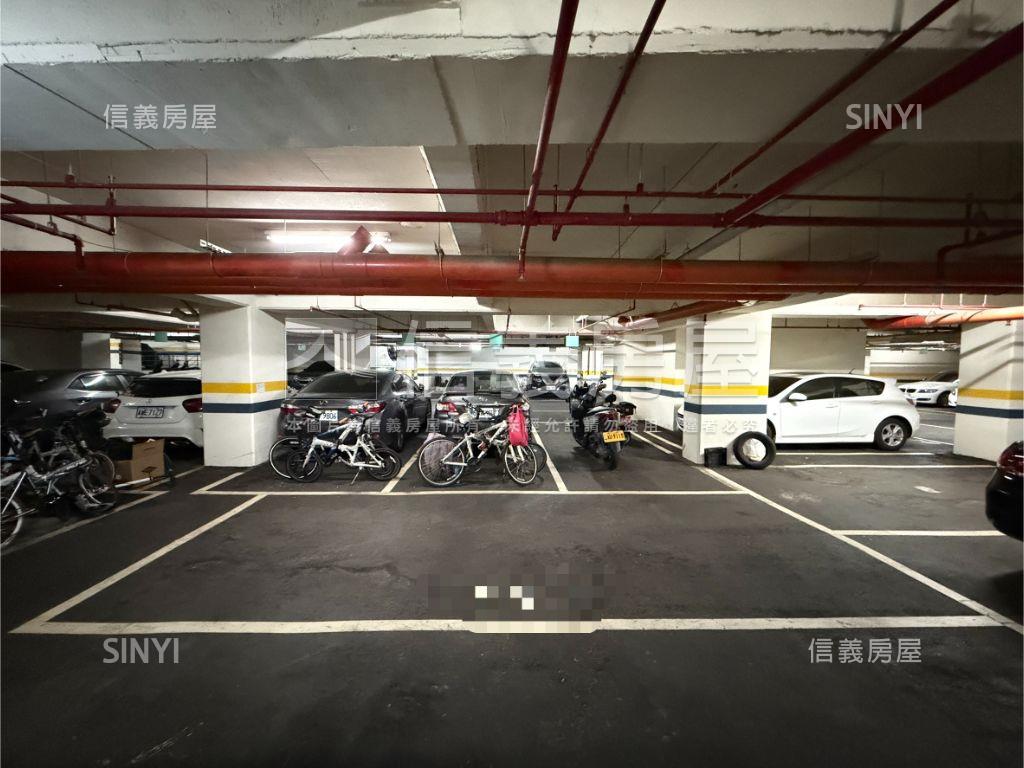 坡道平面大車位在和毅上景房屋室內格局與周邊環境