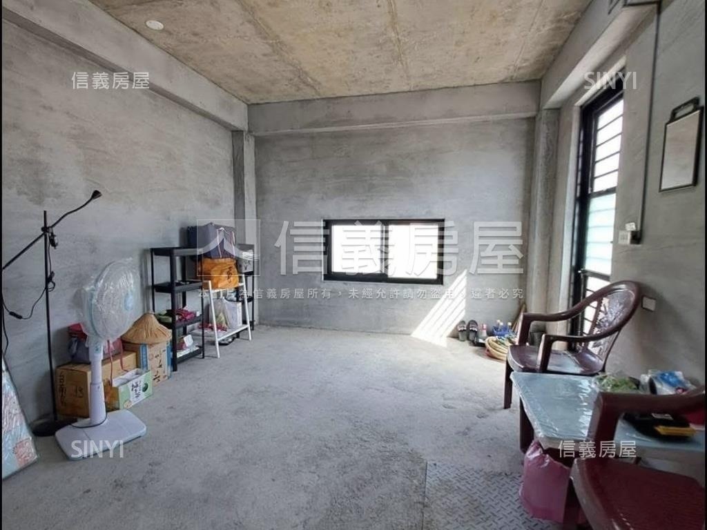 俗！墾丁度假小屋買送地房屋室內格局與周邊環境