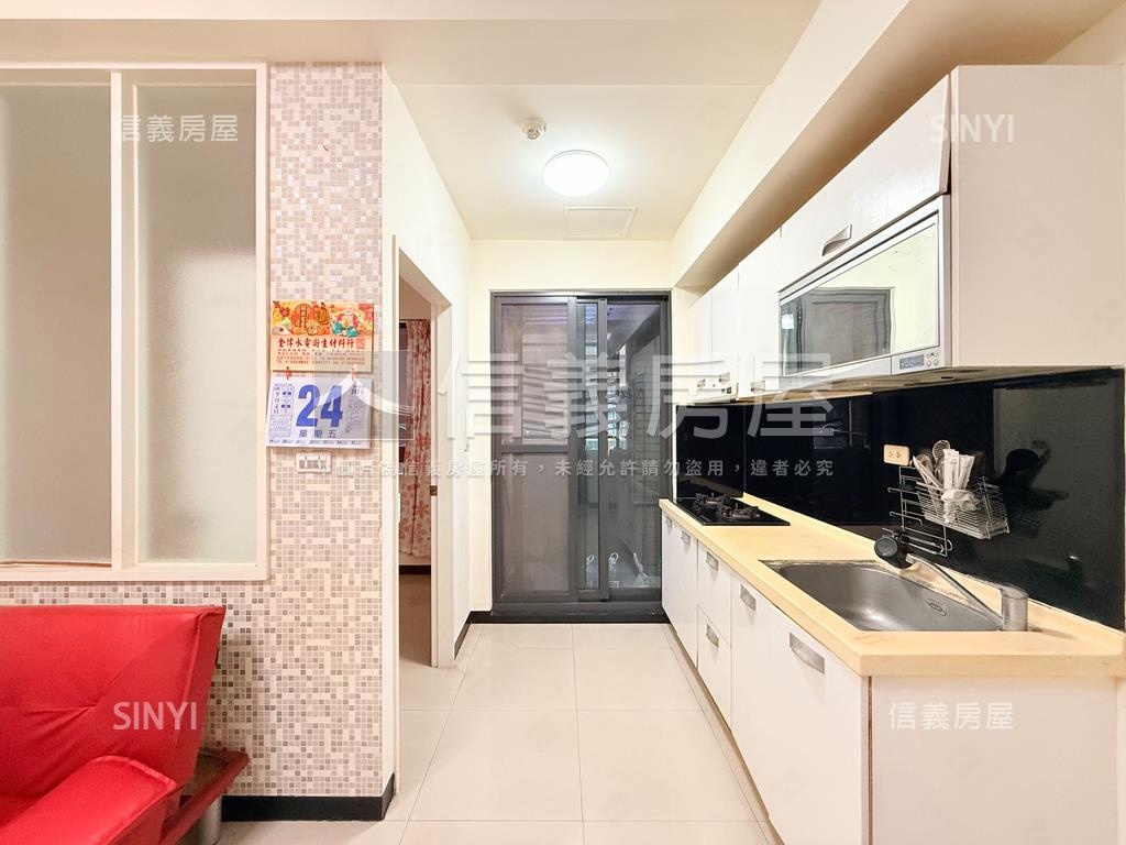 美術館低總價稀有兩房宅房屋室內格局與周邊環境