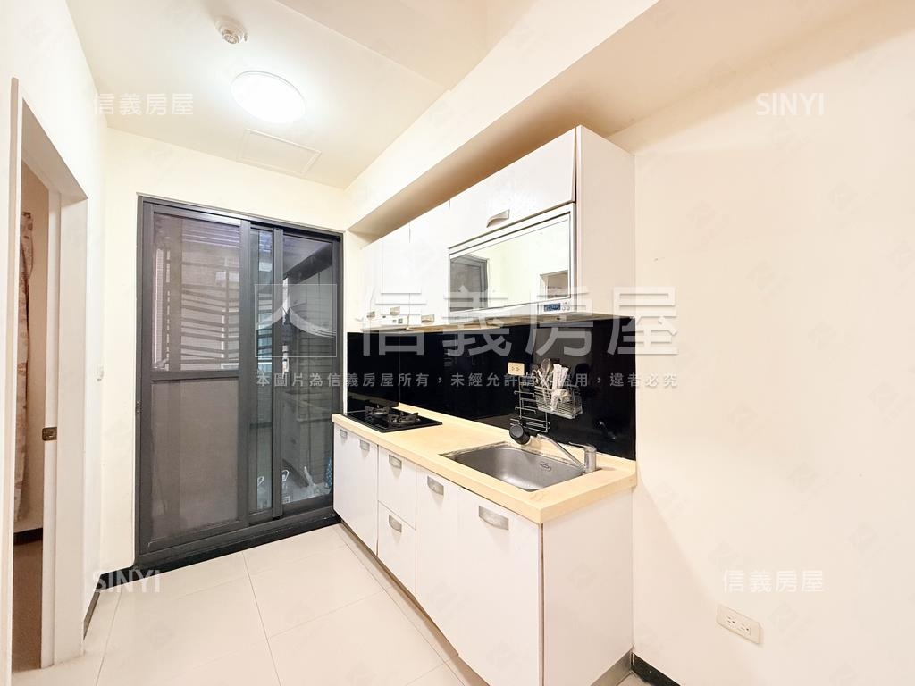 美術館低總價稀有兩房宅房屋室內格局與周邊環境