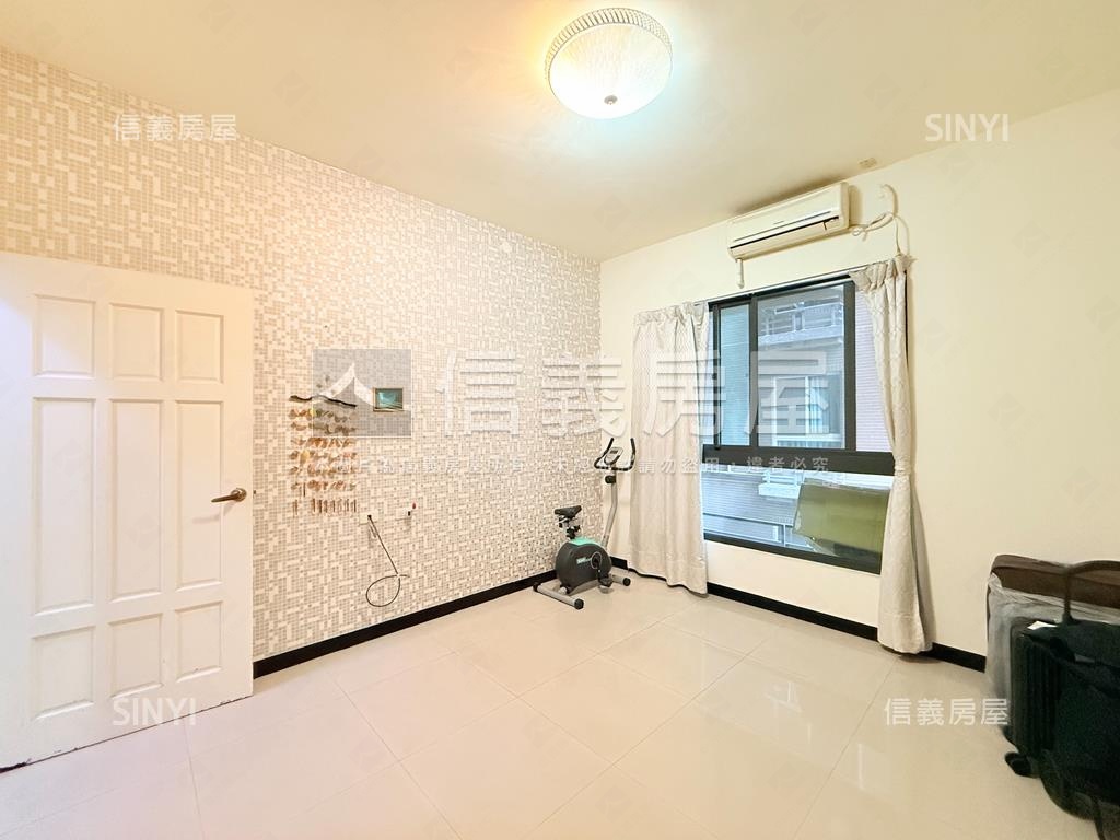 美術館低總價稀有兩房宅房屋室內格局與周邊環境