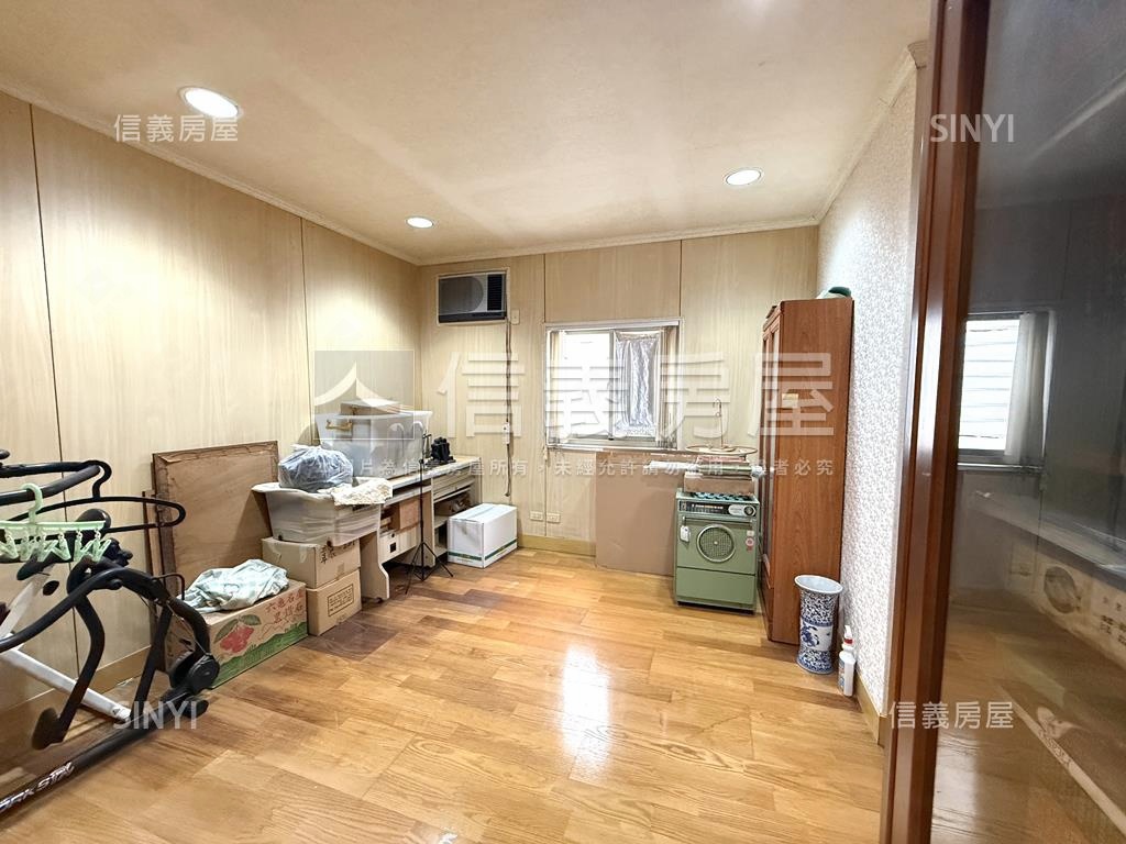 南崁機能佳大地坪透天房屋室內格局與周邊環境
